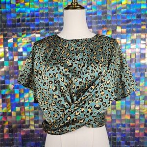 Moon River Teal Leopard‎ Print Twist Front Crop Top Short Sleeve Button Back